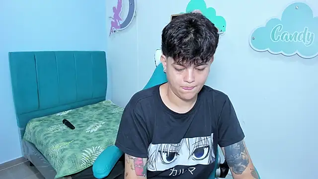 Chat +18 de nataly_0303 ao vivo