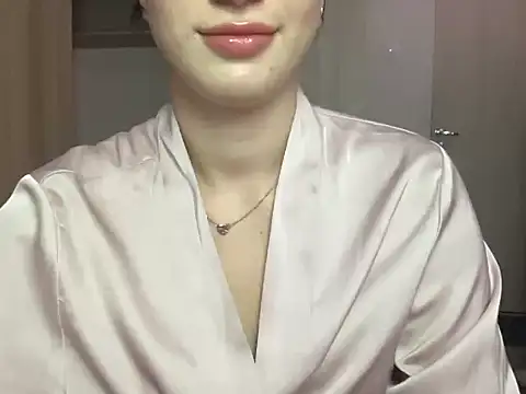 Toviraa's Live XXX Chat