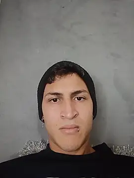 دردشة Axel_Romanov الجنسية المباشرة