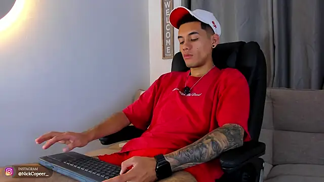 Chat XXX en directo de NickCopeer_