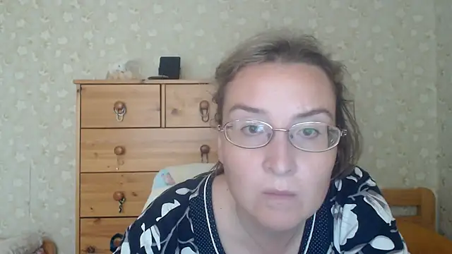 Chat +18 de Smart_Rose ao vivo