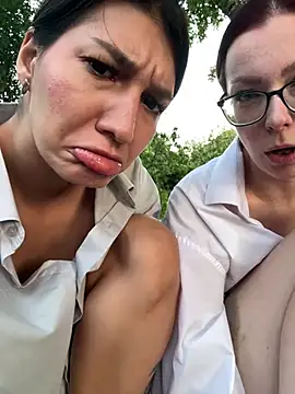RussianGirls_: διαδικτυακό σόου στην κάμερα