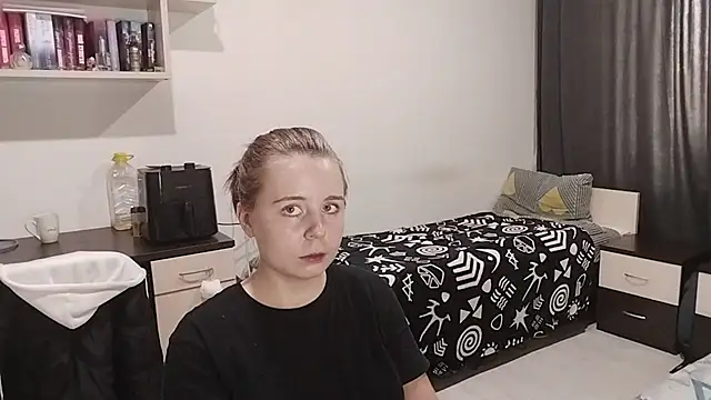 Živý XXX chat YadaSteiner