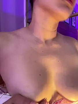 mahia_queen Adlı Modelin Canlı XXX Sohbeti
