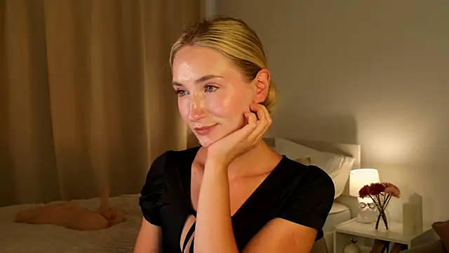 bella__rose Adlı Modelin Canlı XXX Sohbeti