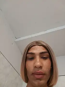 Valentina-2003 Chat XXX in diretta