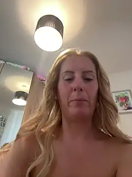 Elegant_Erin Chat XXX in diretta