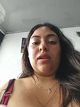 Chatroom XXX en direct de velen_09