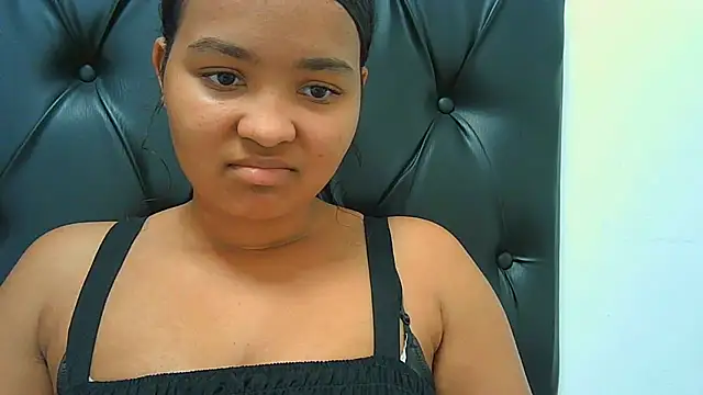 Chat +18 de indianaphrodite1 ao vivo
