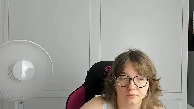 HachiYume's Live XXX Chat