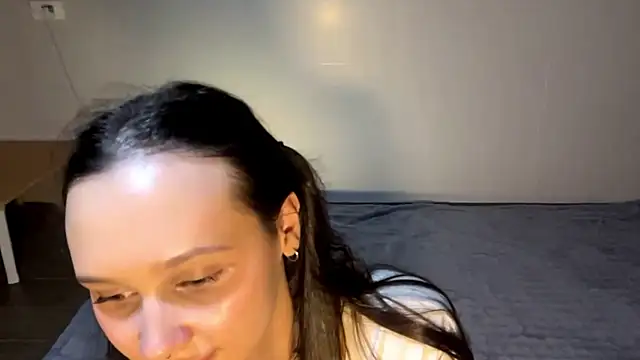 Chat +18 de MayraLucarelli ao vivo