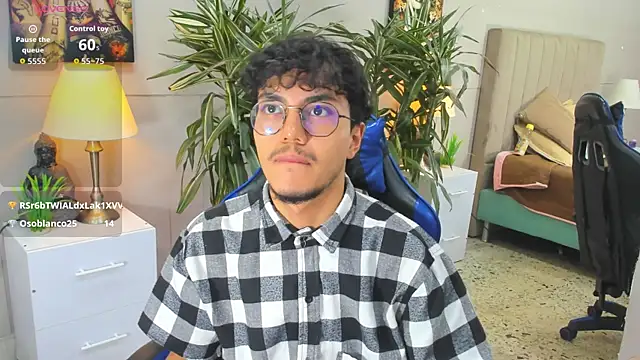 Chat +18 de kai_storn ao vivo