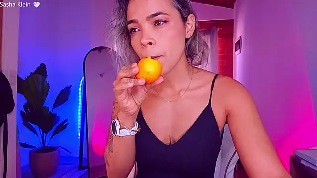 Chat XXX en directo de SashaKlein