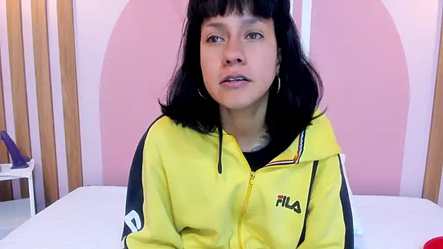 Valkiriia_wiine 라이브 XXX 채팅
