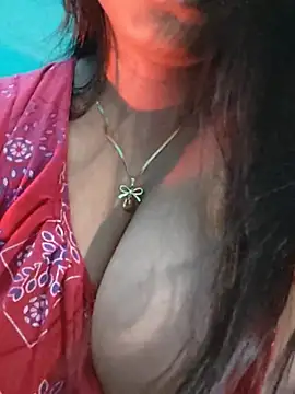Chat +18 de yoursexy_rumi ao vivo