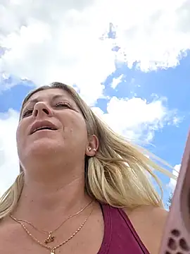 XXX chat uživo modela NikkiBlisss