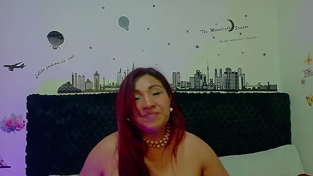 XXX chat uživo modela TatianaRoush