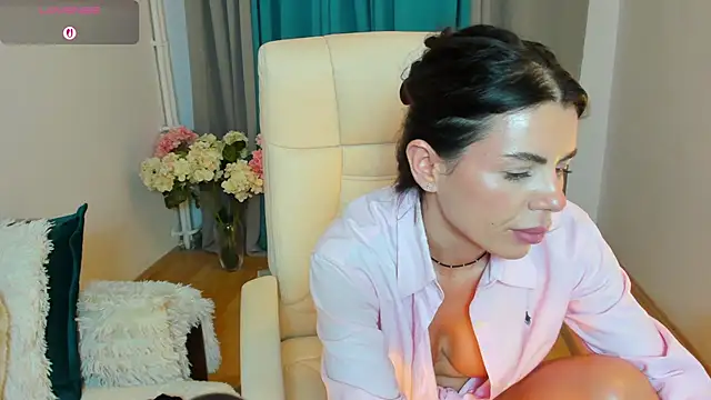 SeductiveBella's Live XXX Chat