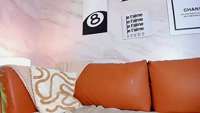 XXX chat uživo modela Aprillbrunette