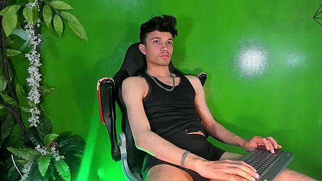 alexgod- 라이브 XXX 채팅