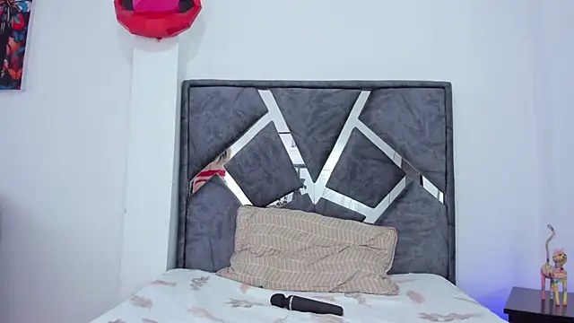 Domina0 Adlı Modelin Canlı XXX Sohbeti