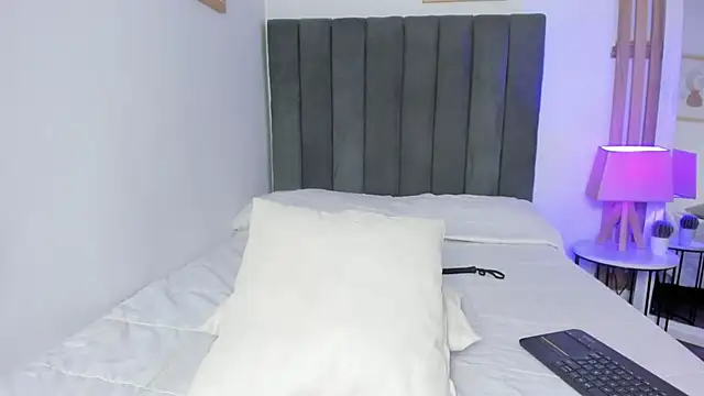 Adams__Bobbyn Live XXX chat