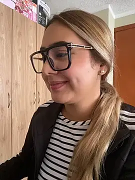 Miabonnett_ Chat XXX in diretta
