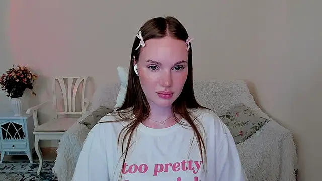צ'אט XXX בשידור חי של MishkaMe