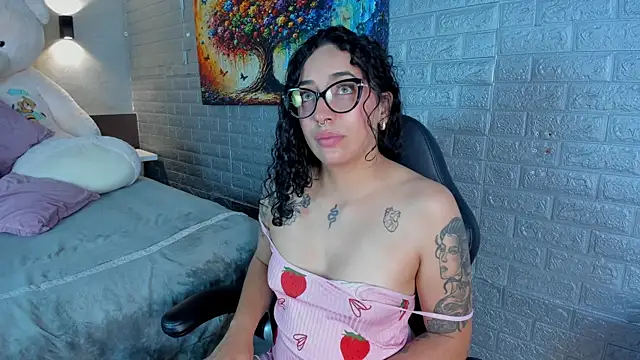 Magic_ivone Adlı Modelin Canlı XXX Sohbeti