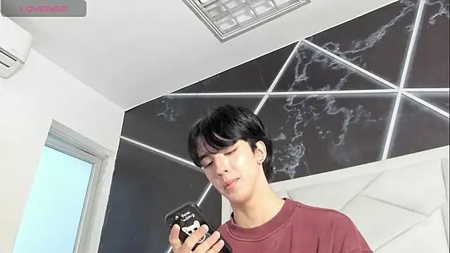 แชท XXX สดของ AerumChae