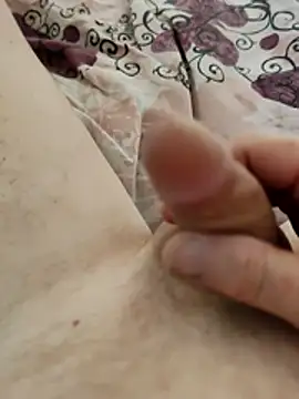 عرض كام Halunja