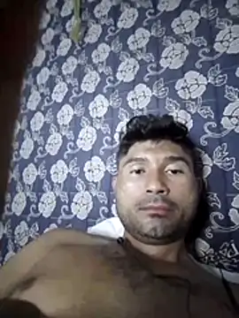 Diogo100 Show in webcam