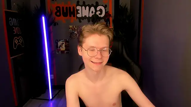 Онлайн чат XXX DanielSanders