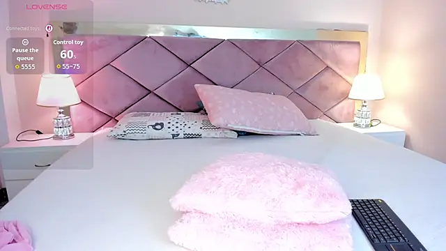 VictoriaLasse Chat XXX in diretta