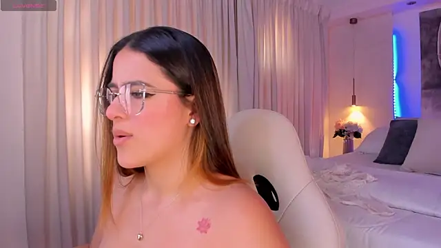 Chat +18 de nathalie_rivers ao vivo
