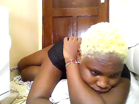 Chat +18 de SexyKimberly23 ao vivo