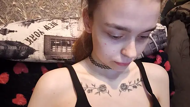 CaraDelevingnee – webcam-show