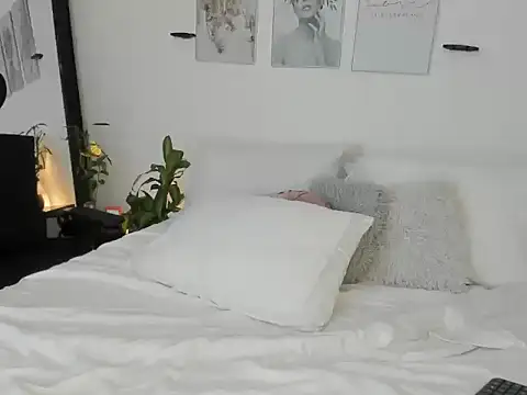 Danna_Diamond_ Adlı Modelin Canlı XXX Sohbeti