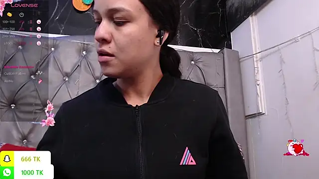 Chat XXX en directo de LAILAGUMMY