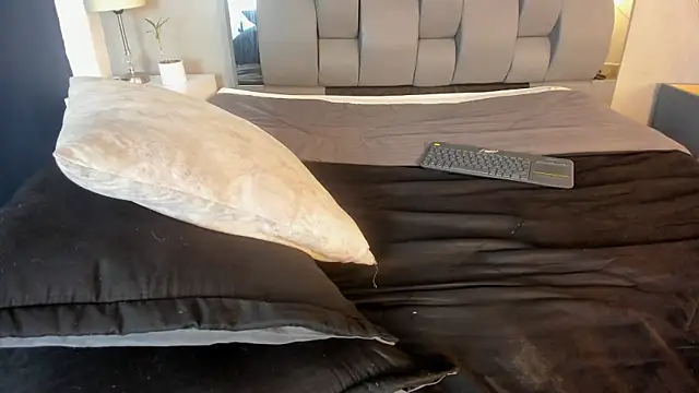 دردشة Charlie___Musk الجنسية المباشرة