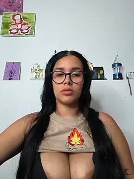 Chat XXX en directo de Annya-sweet