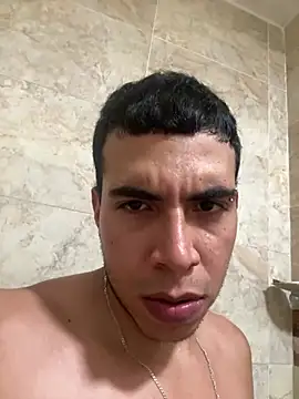 alejandrocock23 – Naživo XXX chat