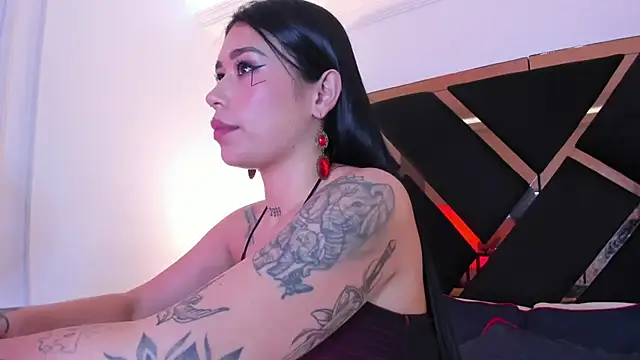 SusanVilla's Live XXX Chat
