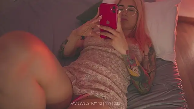 dearnina_'s Live XXX Chat