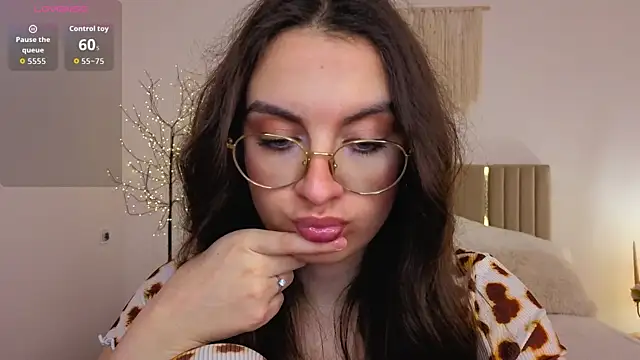 Онлайн чат XXX Real_cutie1