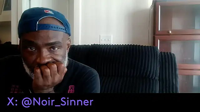 Chat XXX en directo de sinnernoir