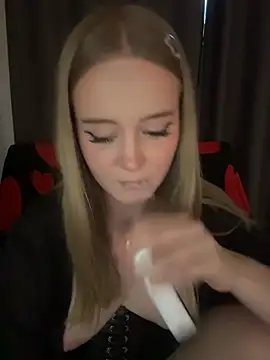 Rachelwebs' Live XXX Chat