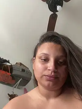 Chat XXX ao vivo de julia_moreira