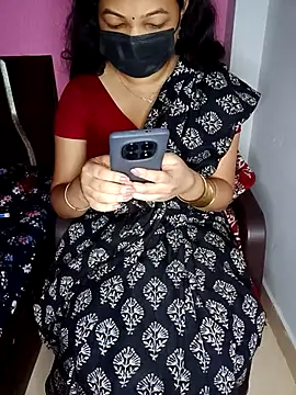 XXX chat uživo modela o_yes_bhabhi