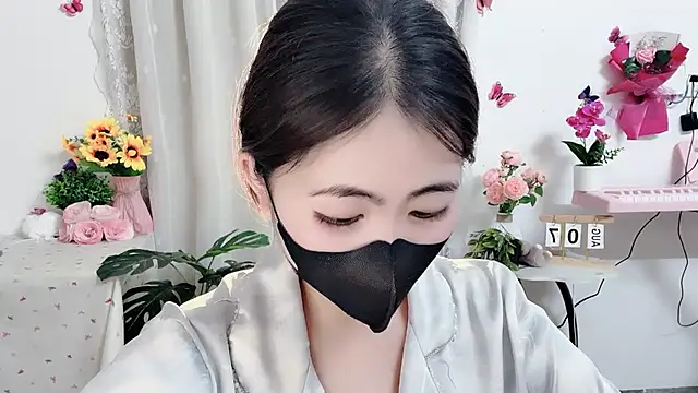 MIJ-Uwuu Live XXX-chat